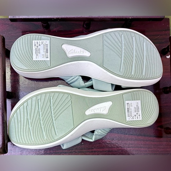 Clarks Women's Light Green Slide Slippers - Picture 4 of 9